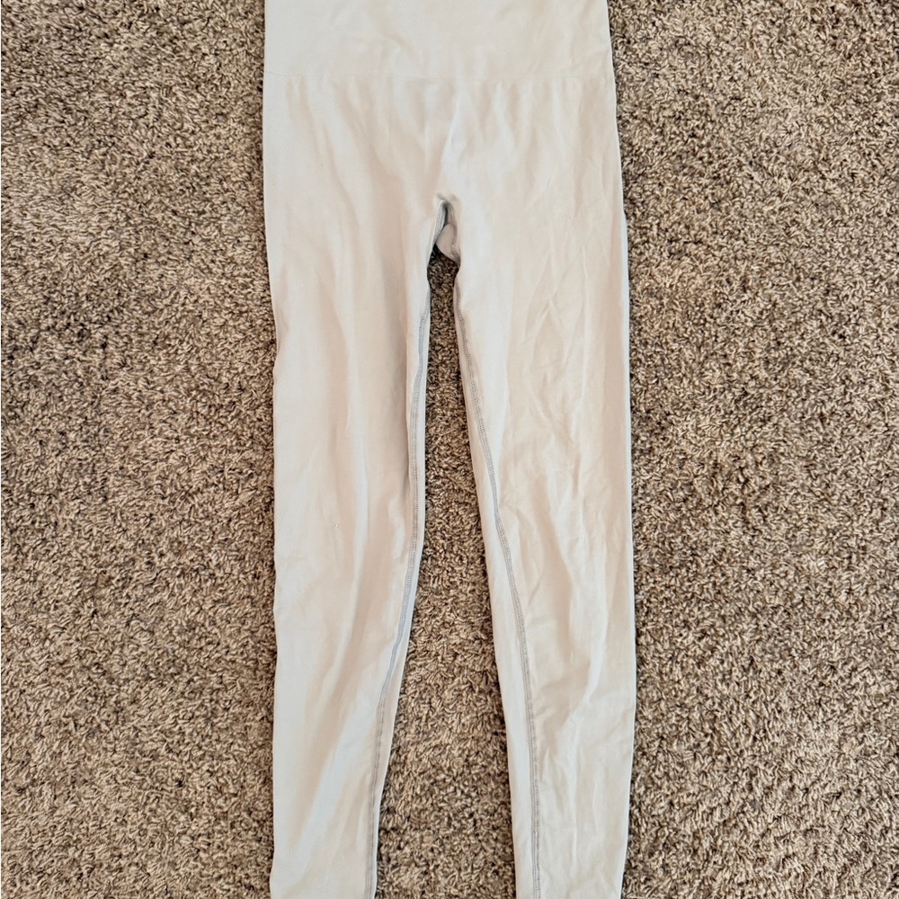 SKIMS Cream High-Waist Leggings